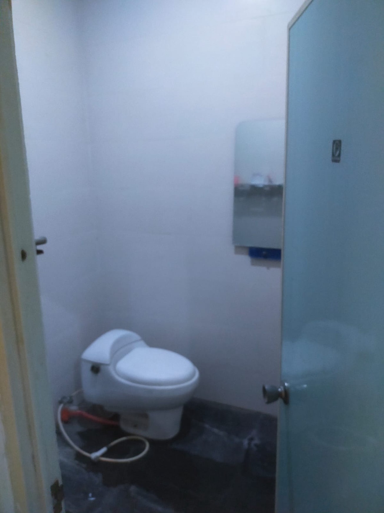 RUMAH NYAMAN SIAP HUNI 2 LANTAI SHM, SEMOLOWARU SURABAYA