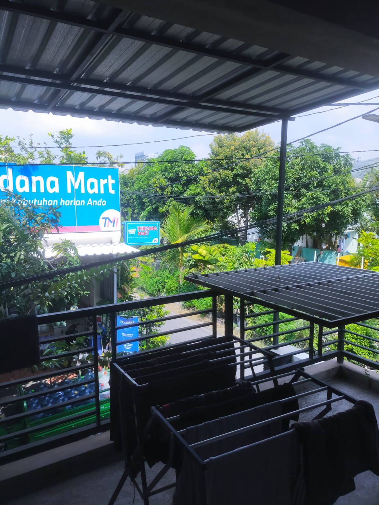 RUMAH NYAMAN SIAP HUNI 2 LANTAI SHM, SEMOLOWARU SURABAYA