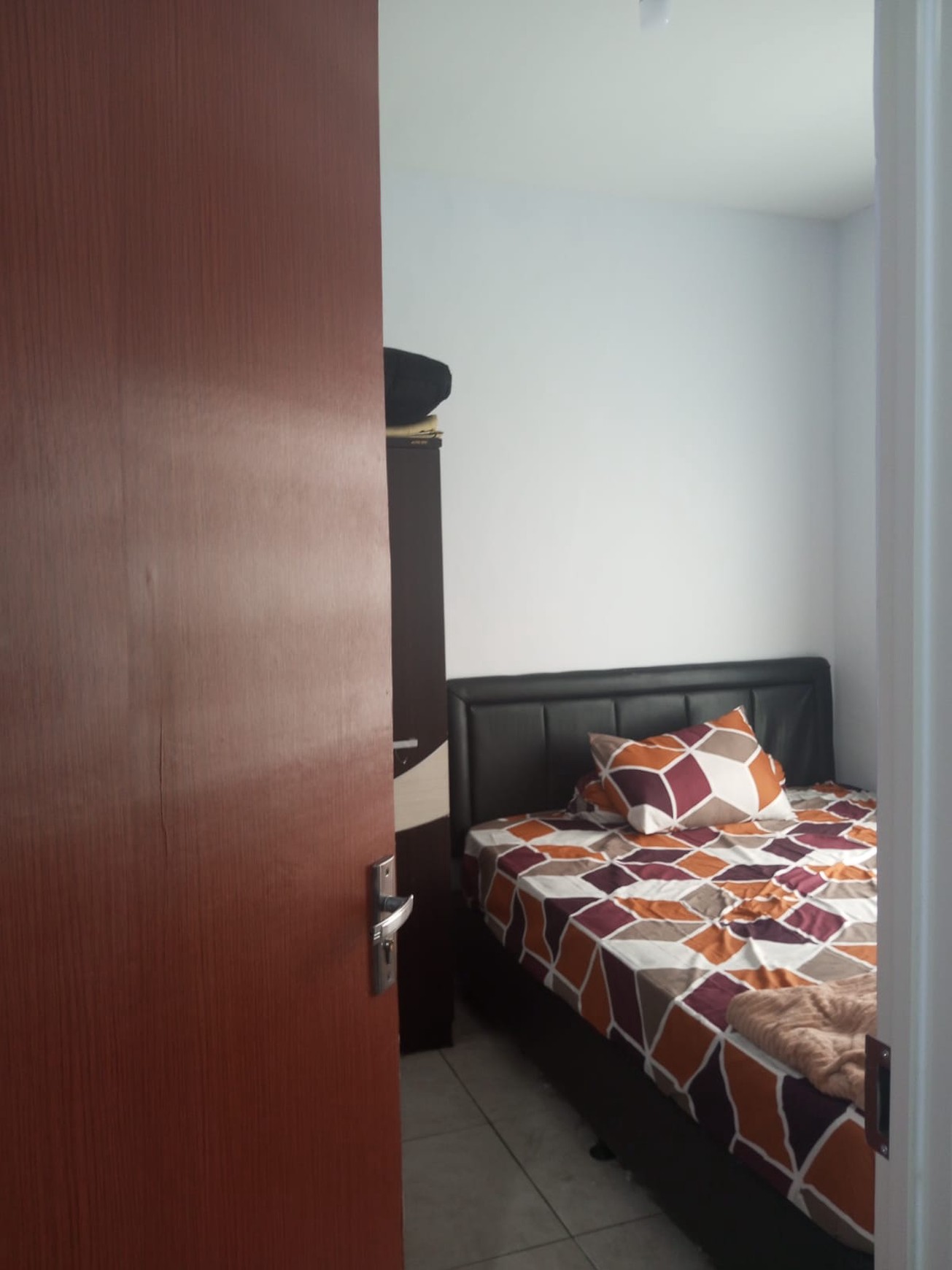 JUA CEPAT RUMAH SIAP HUNI FULL FURNISH DI SEMAMPIR BARAT, SURABAYA