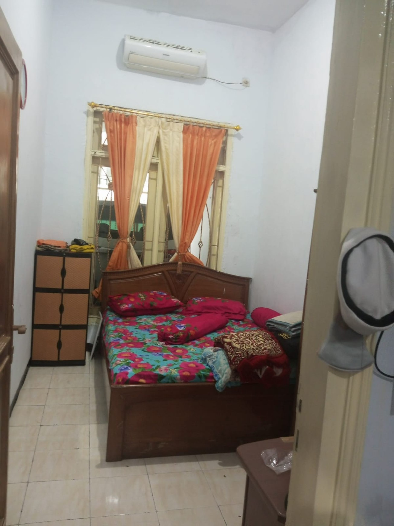 JUA CEPAT RUMAH SIAP HUNI FULL FURNISH DI SEMAMPIR BARAT, SURABAYA