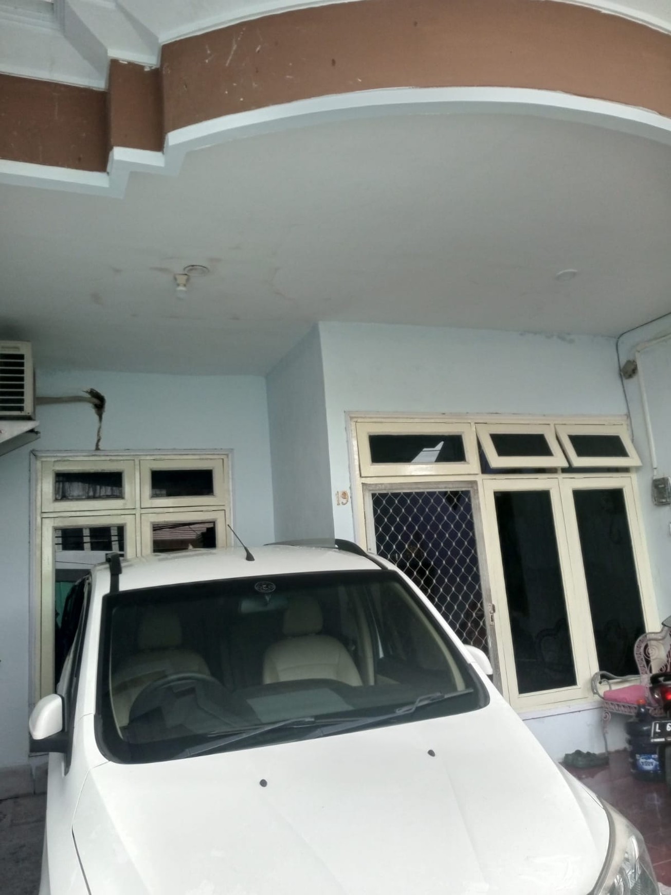 JUA CEPAT RUMAH SIAP HUNI FULL FURNISH DI SEMAMPIR BARAT, SURABAYA