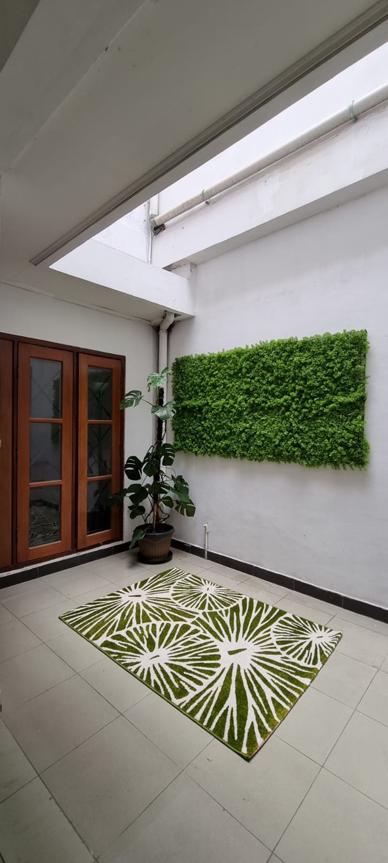 Jual Cepat BU Rumah Asri Nyaman Luas   Mampang Prapatan, Jakarta Selatan