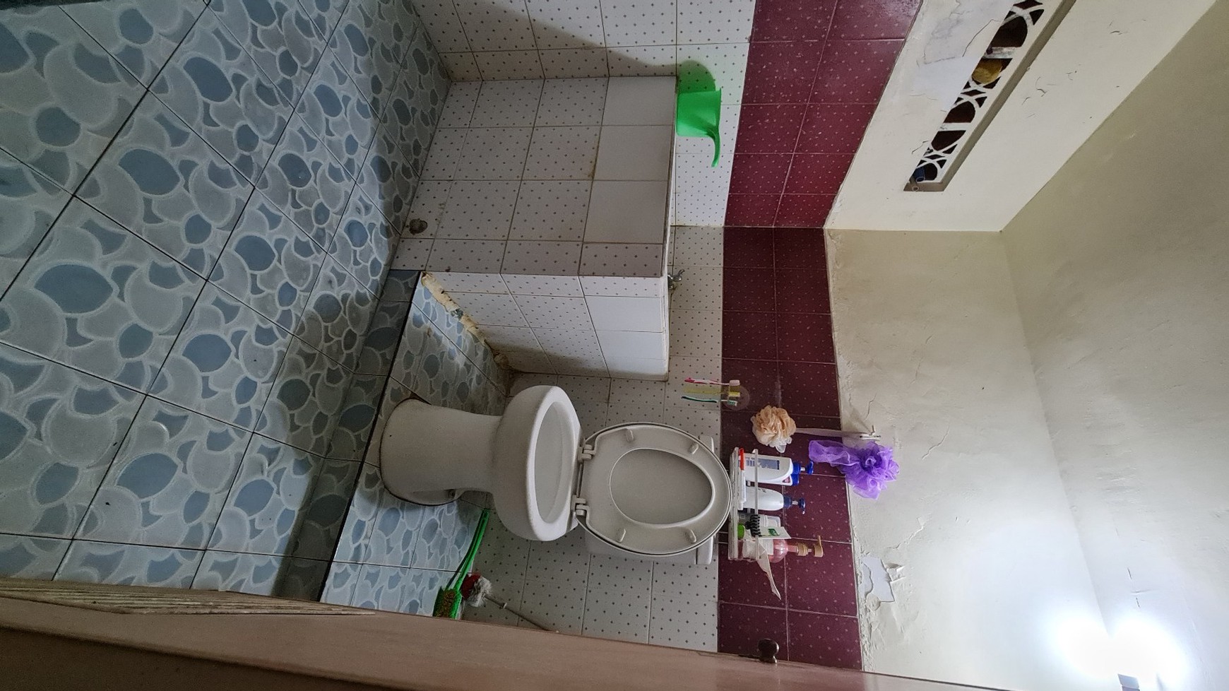 Dijual Cepat Rumah Semolowaru Elok Surabaya, Last Bid 850 Juta