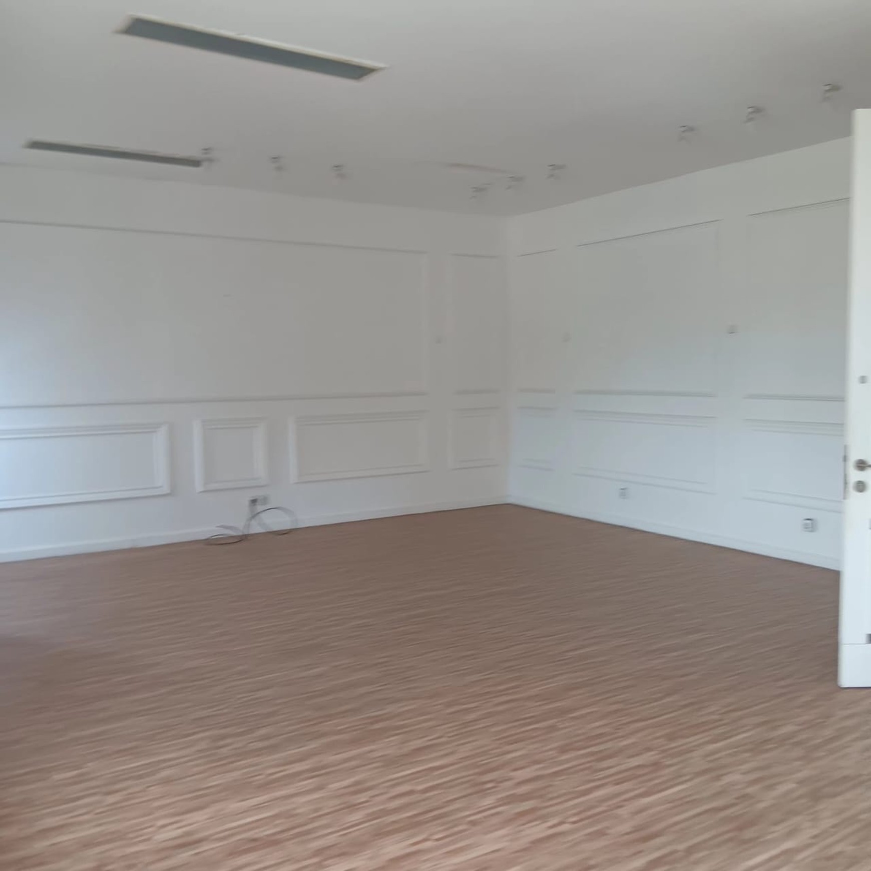 Dijual Mini Building Kawasan Commercial Lokasi Strategis Di Jl. Hang Lekir Raya