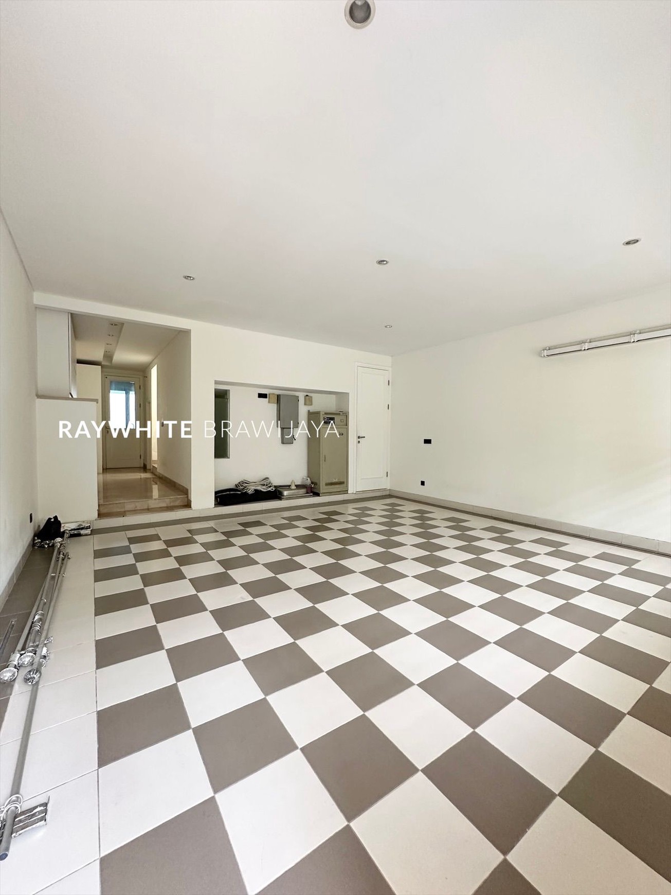 Townhouse Siap Huni Lingkungan Tenang Area Pejaten Barat