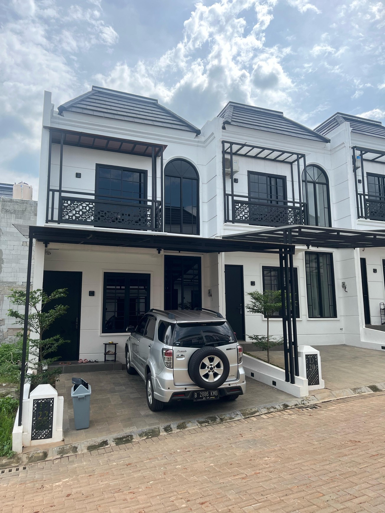 Rumah 2 Lantai di Perumahan Signature Cibubur