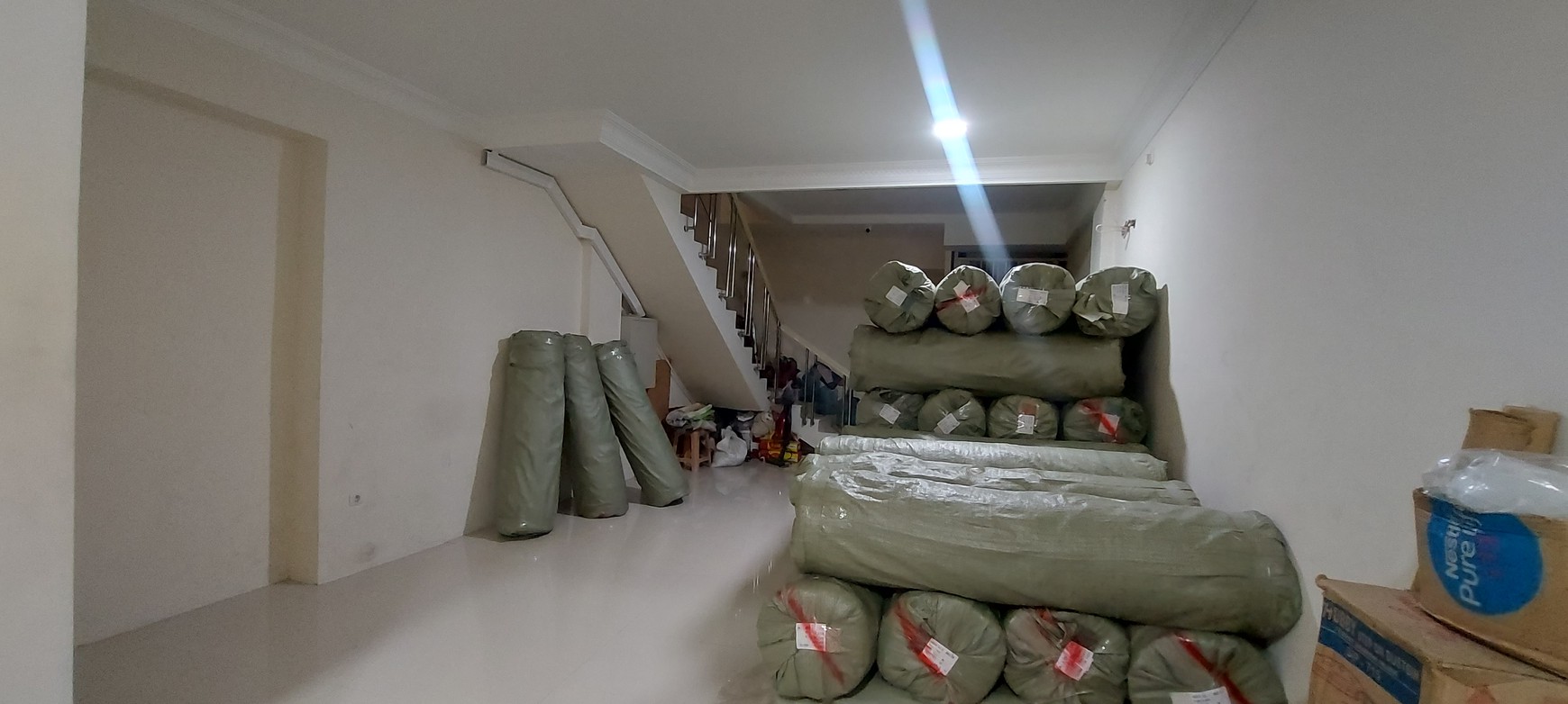 Ruko 4 lt bagus siap pakai di pusat niaga Pintu Air Raya, Pasar Baru