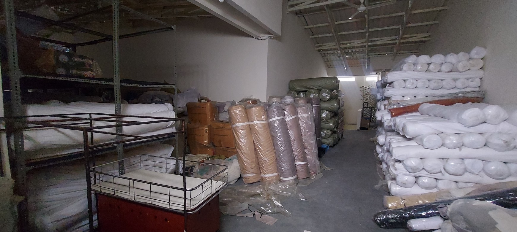 Ruko 4 lt bagus siap pakai di pusat niaga Pintu Air Raya, Pasar Baru