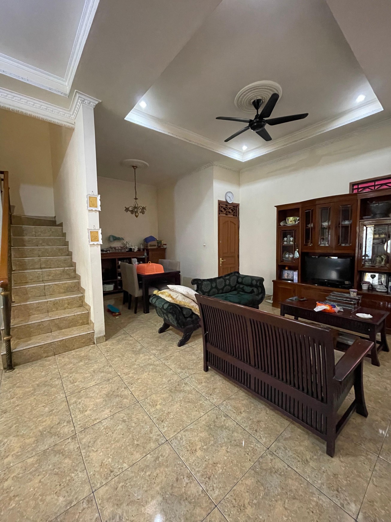 Rumah 2 Lantai di BSD City Siap Huni Bagus Siap Huni dengan kT 5+1 KM 3+1 Surat SHM