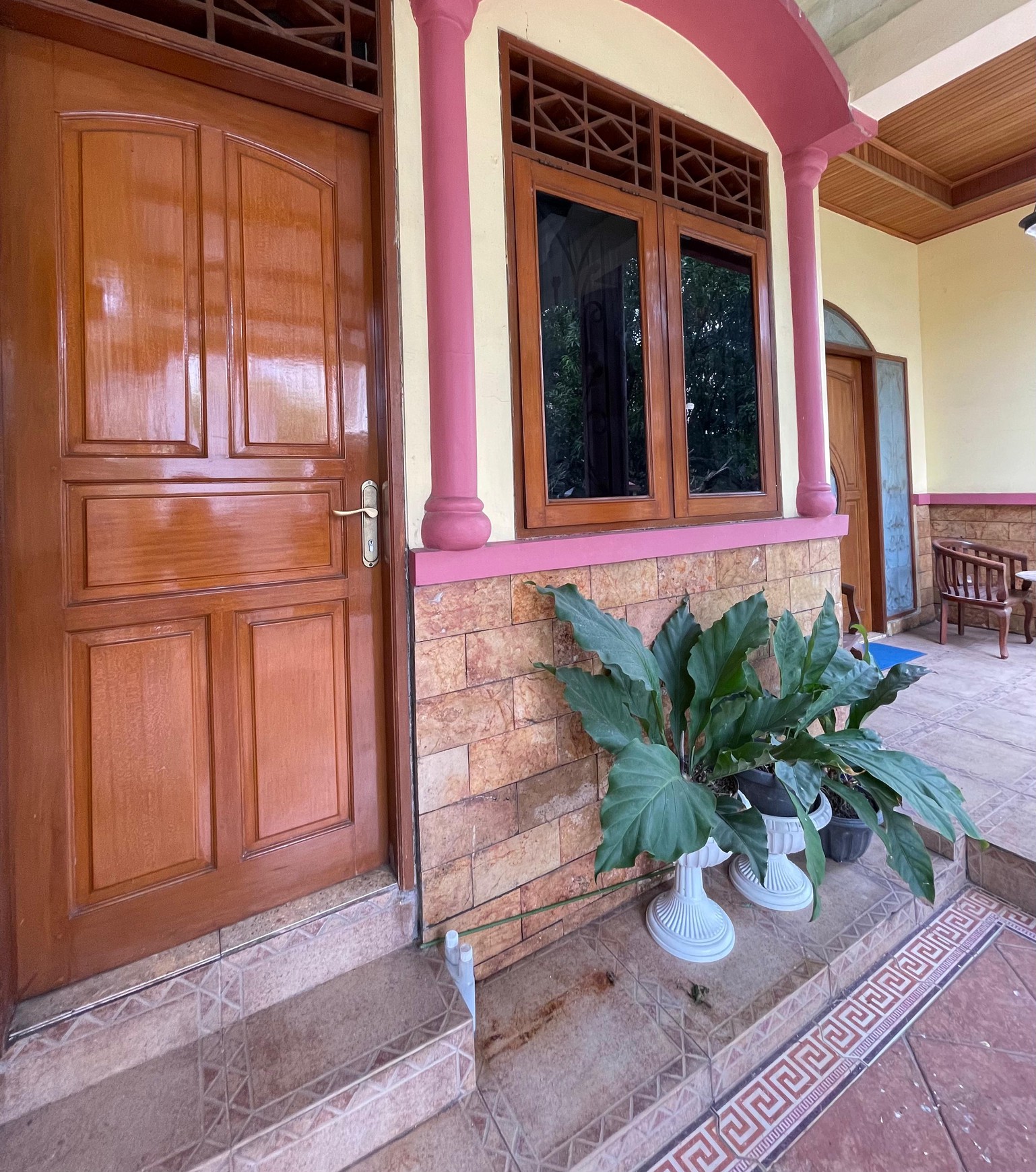 Rumah 2 Lantai di BSD City Siap Huni Bagus Siap Huni dengan kT 5+1 KM 3+1 Surat SHM