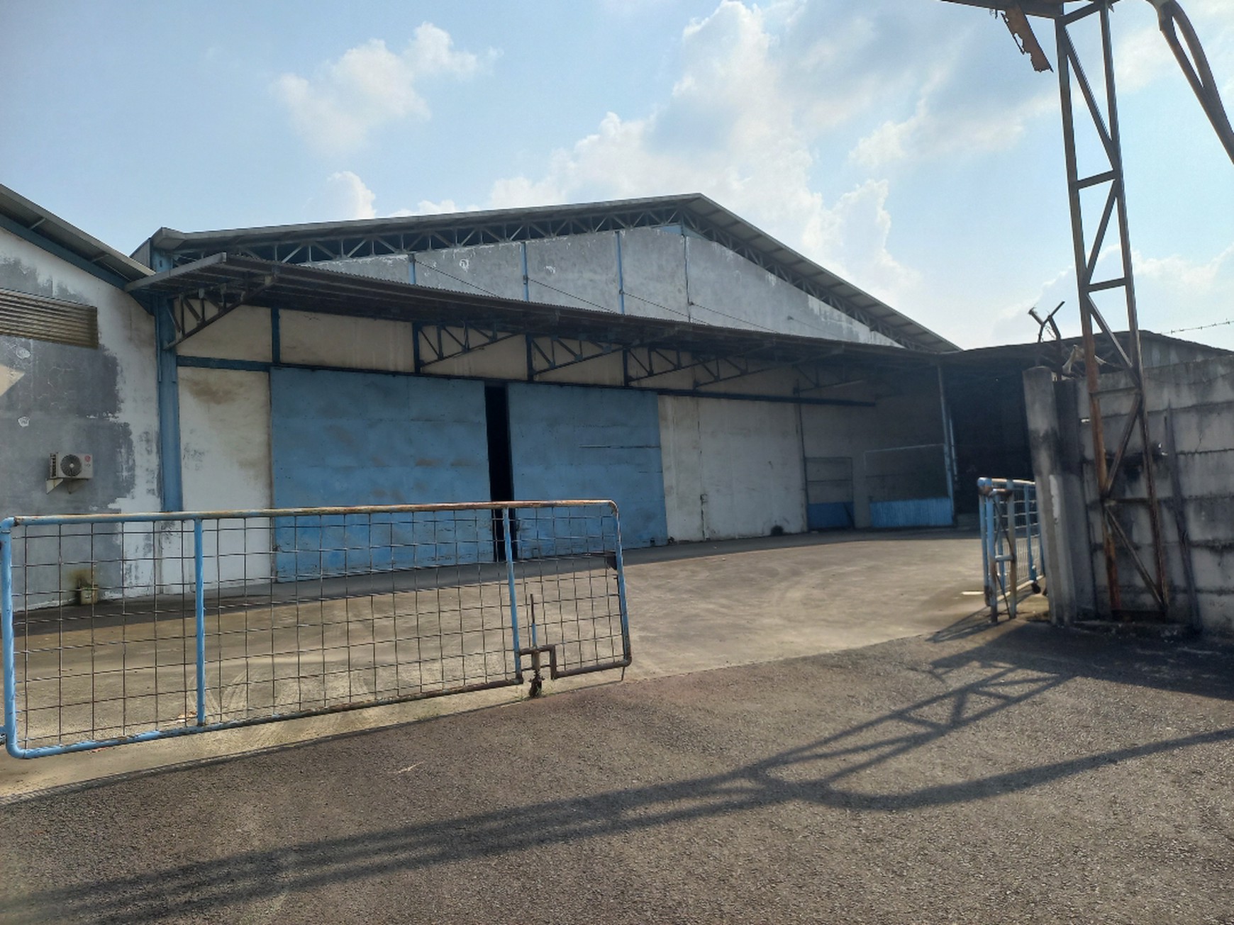 Ex Pabrik Otomotif Murah di Kawasan Industri Berkembang, Lokasi Premium!