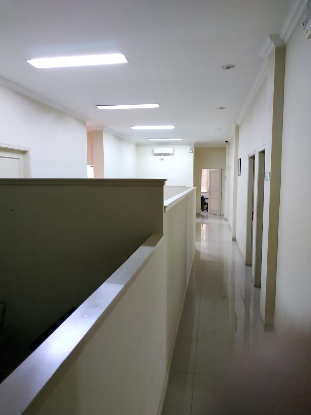 Ampera ragunan pertanian raya luas 1098  kantor dekat busway