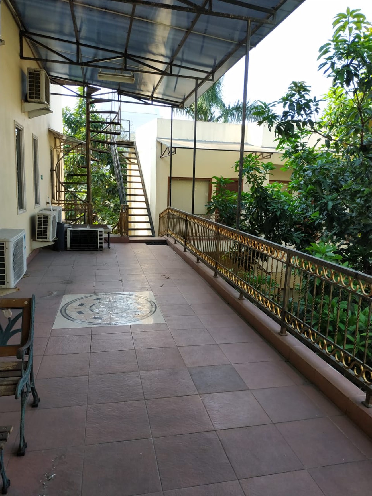 Ampera ragunan pertanian raya luas 1098  kantor dekat busway