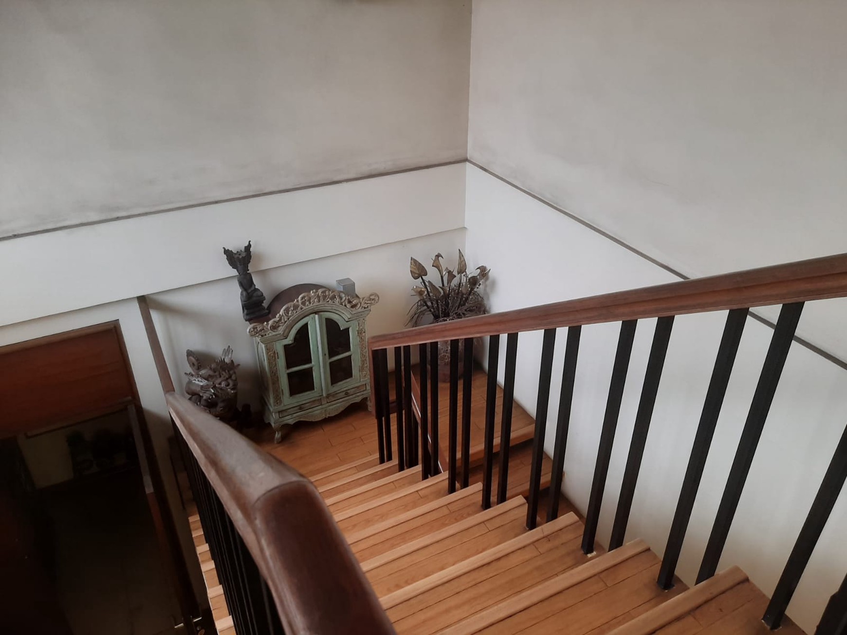 Rumah nyaman di Pondok Indah dekat ke Pondok Indah mall.