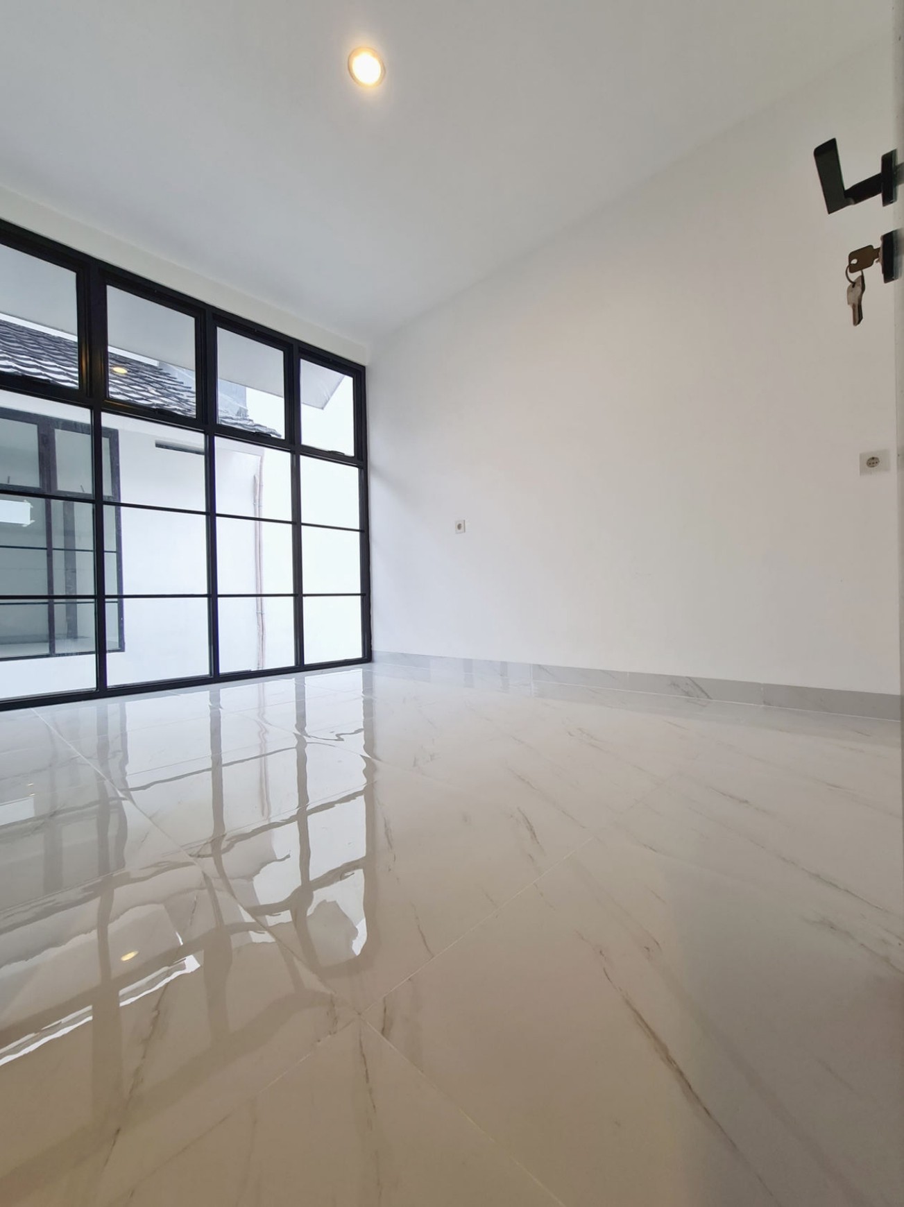 DIJUAL TANAH TEMPAT USAHA WIJAYA TIMUR,JAKSEL