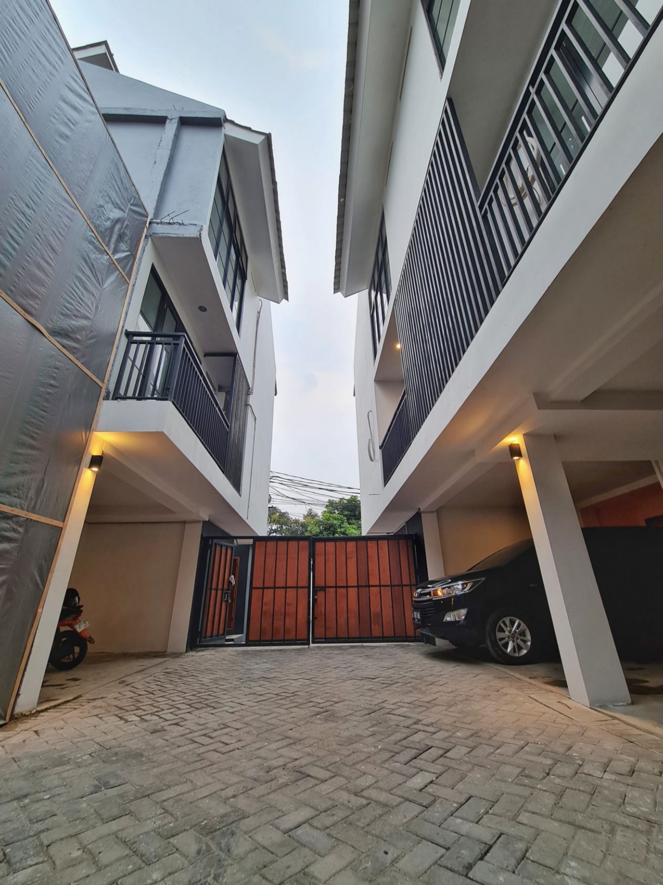 DIJUAL TANAH TEMPAT USAHA WIJAYA TIMUR,JAKSEL