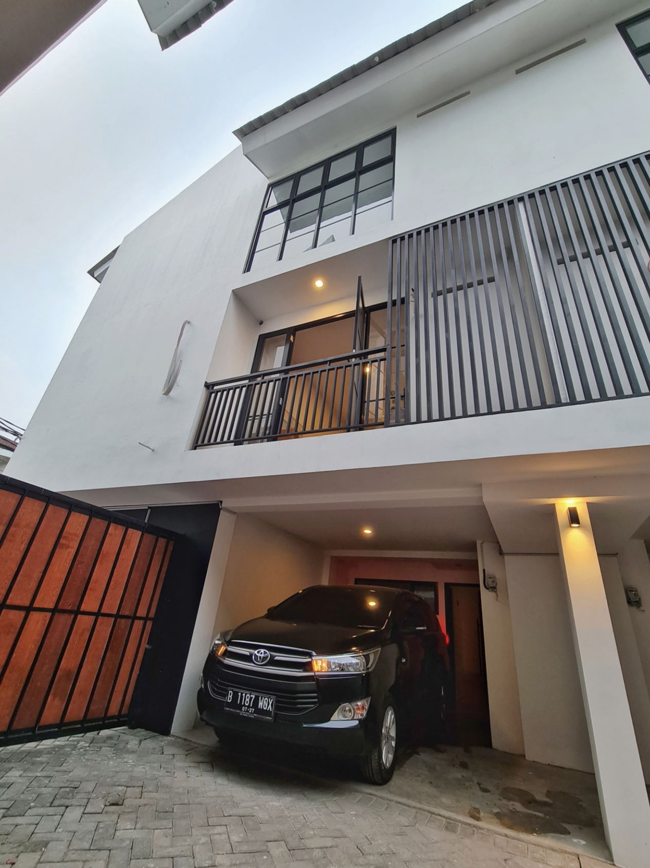 DIJUAL TANAH TEMPAT USAHA WIJAYA TIMUR,JAKSEL