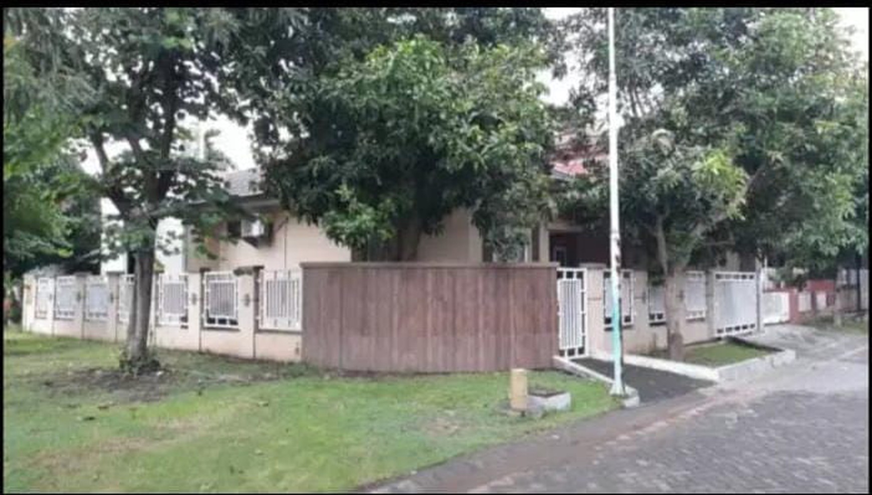 Rumah Siap Huni Taman Vancouver Puri Surya Jaya SHM