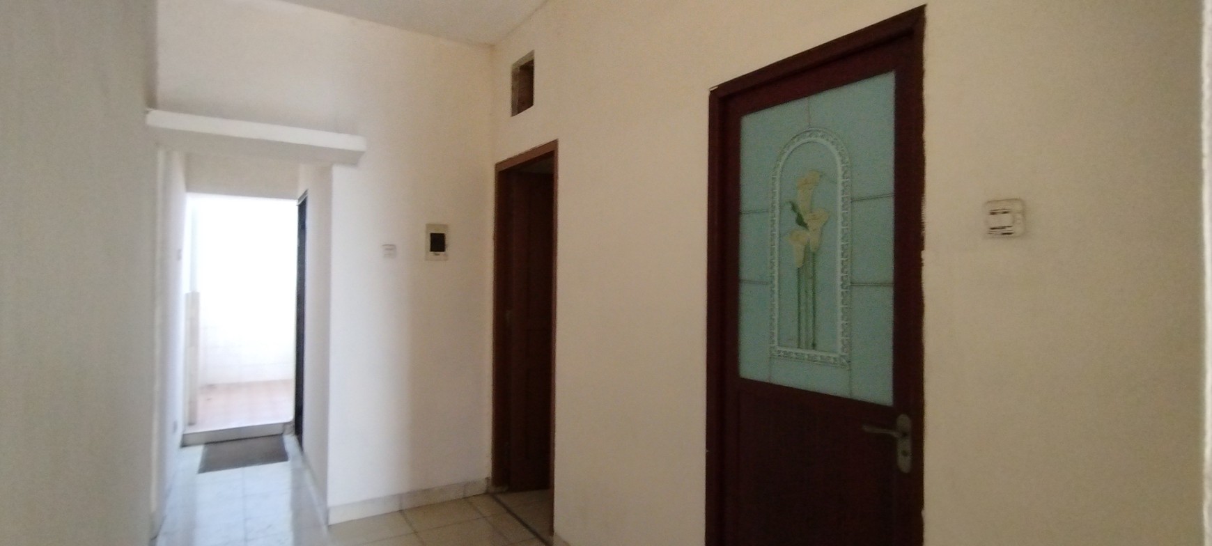 Ruko 4 lantai siap pakai di Ketapang Utara, Gajah Mada, Taman Sari