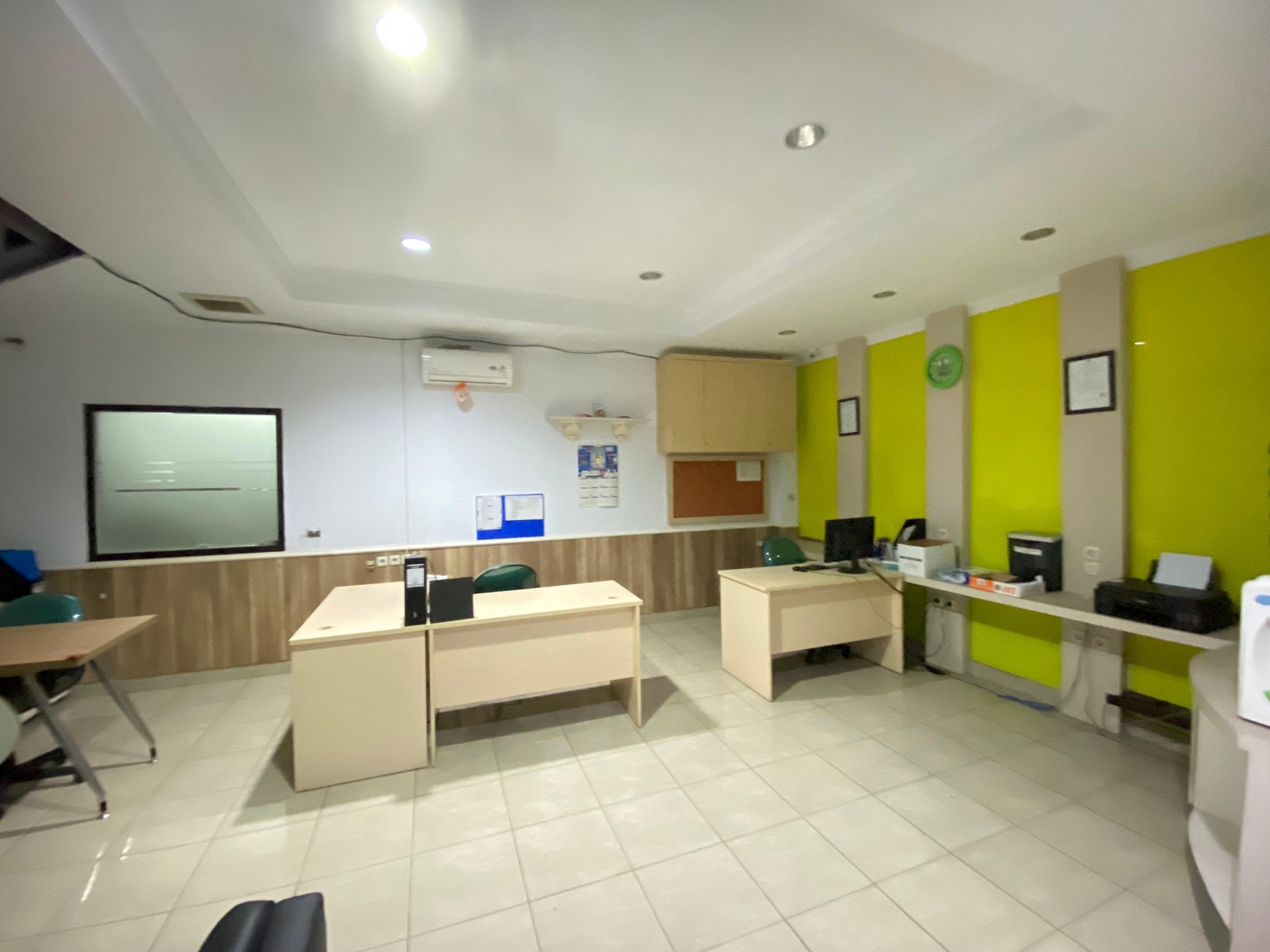 Rent. Gudang luas Taman Tekno BSD, cocok untuk segala jenis usaha..