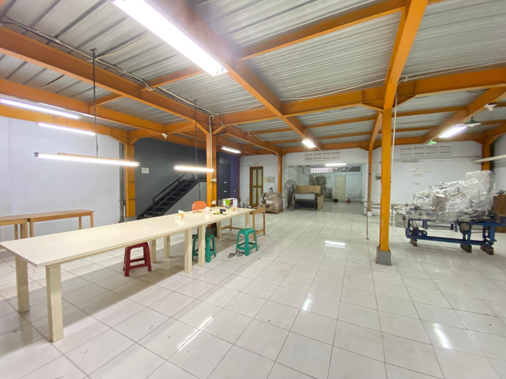 Rent. Gudang luas Taman Tekno BSD, cocok untuk segala jenis usaha..
