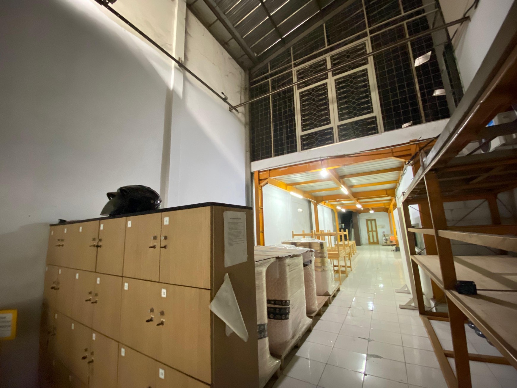 Rent. Gudang luas Taman Tekno BSD, cocok untuk segala jenis usaha..