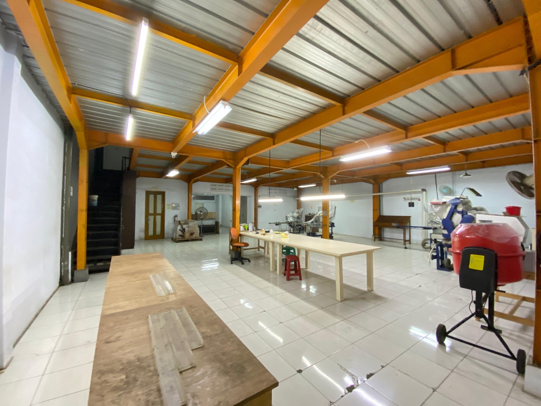 Rent. Gudang luas Taman Tekno BSD, cocok untuk segala jenis usaha..