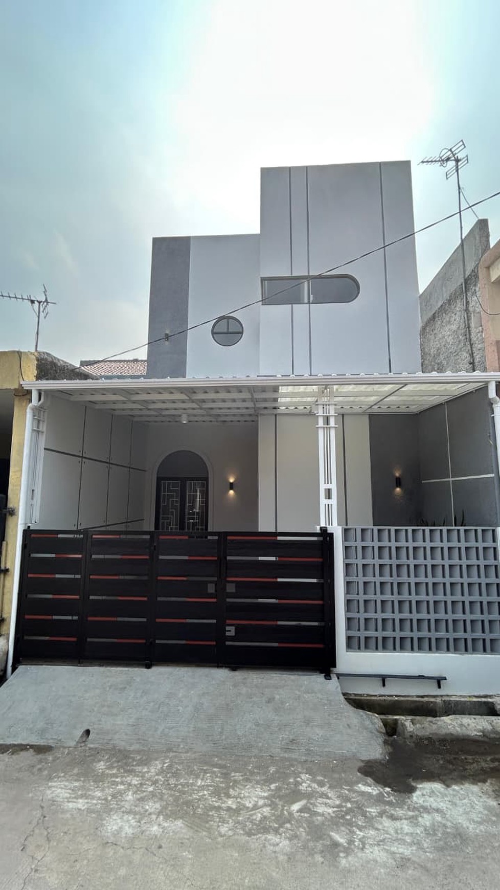 Rumah Furnished Modern Minimalis Bebas Banjir Siap Huni Mustikajaya Kota Bekasi
