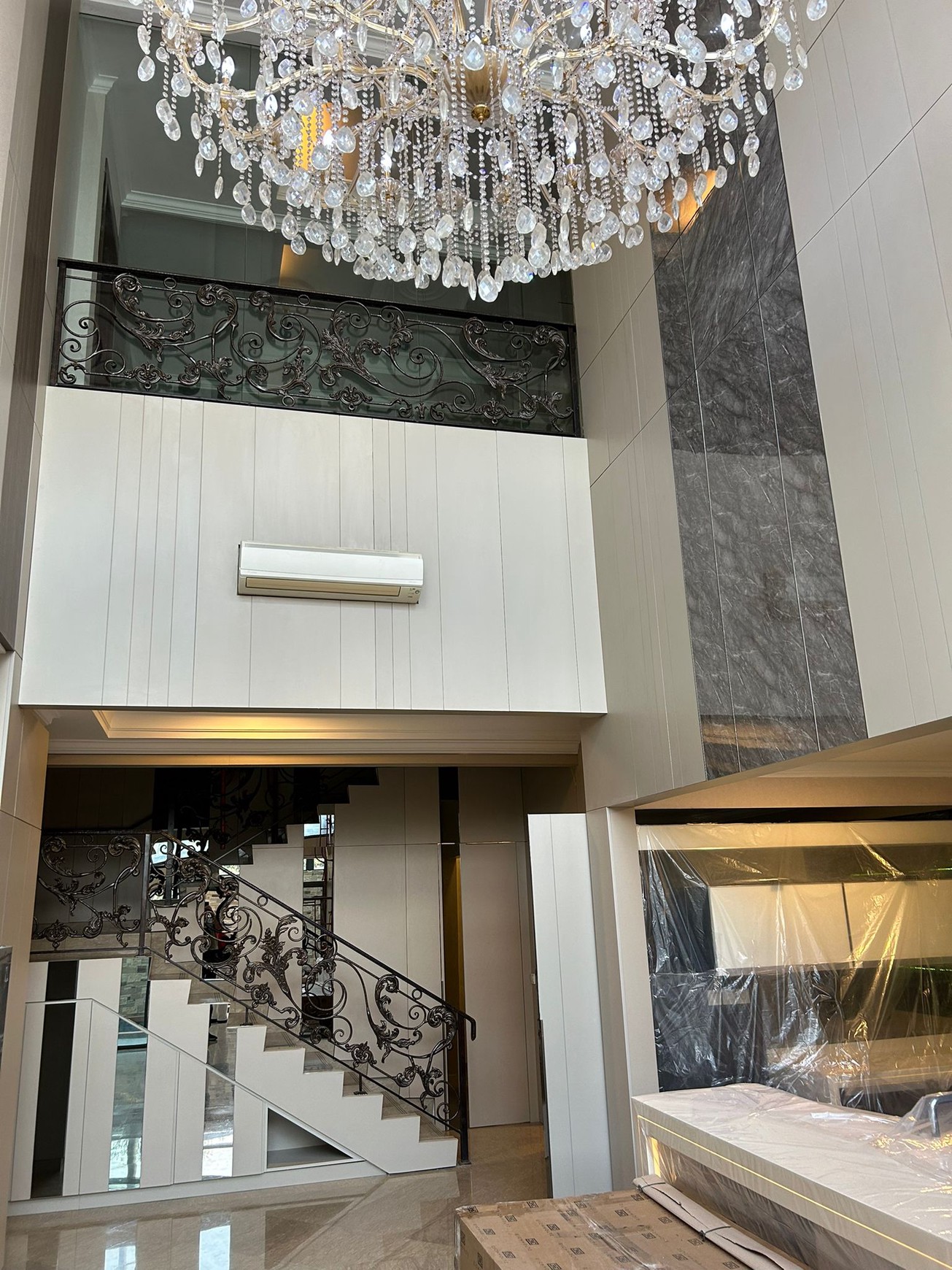 DIJUAL: Townhouse Mewah 2 Lantai di Kawasan Elit Kebayoran Baru, Jakarta Selatan