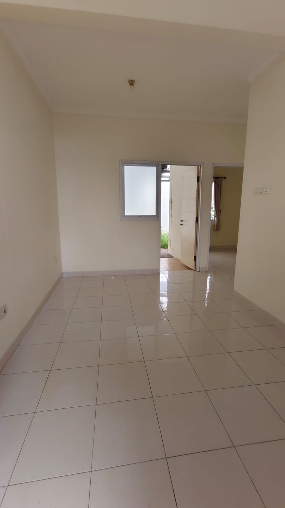 Rumah Cantik Bersih Rapih Cluster De Oranje Grand Wisata Bekasi