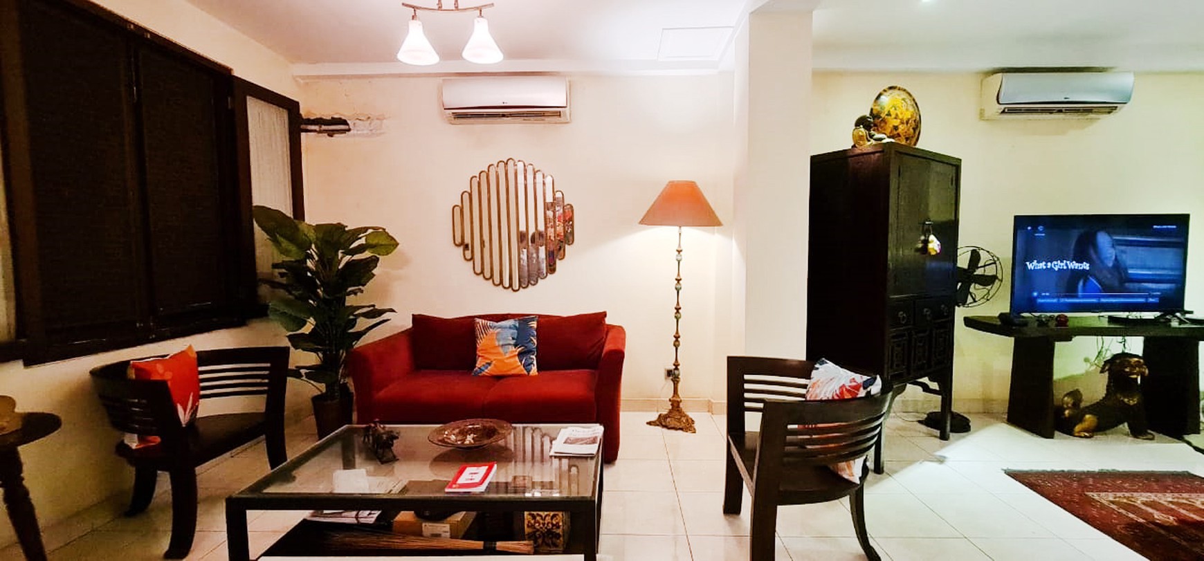 Rumah Cantik Siap Huni Dengan Taman Belakang Di Bintaro Sektor 7