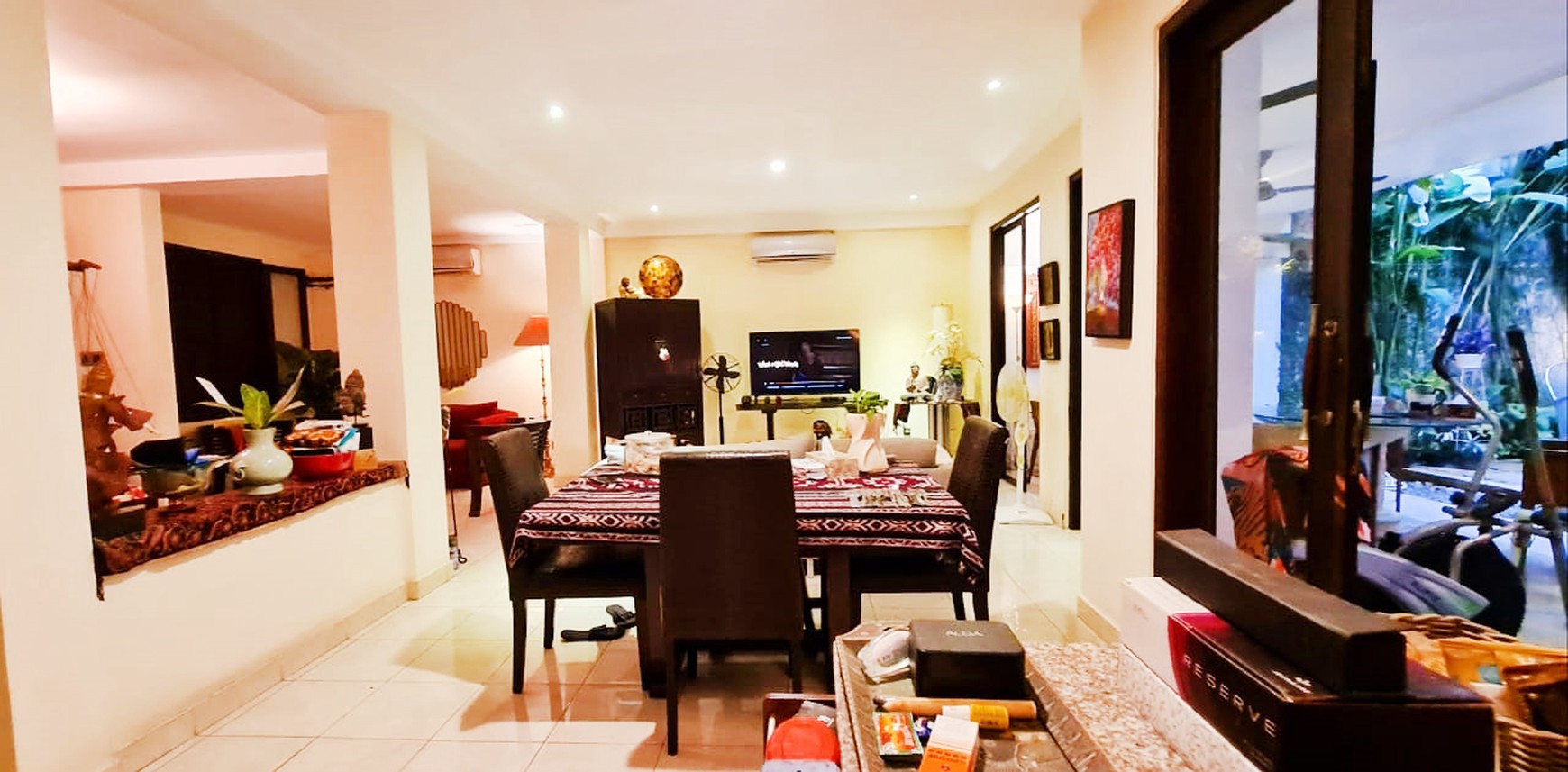 Rumah Cantik Siap Huni Dengan Taman Belakang Di Bintaro Sektor 7