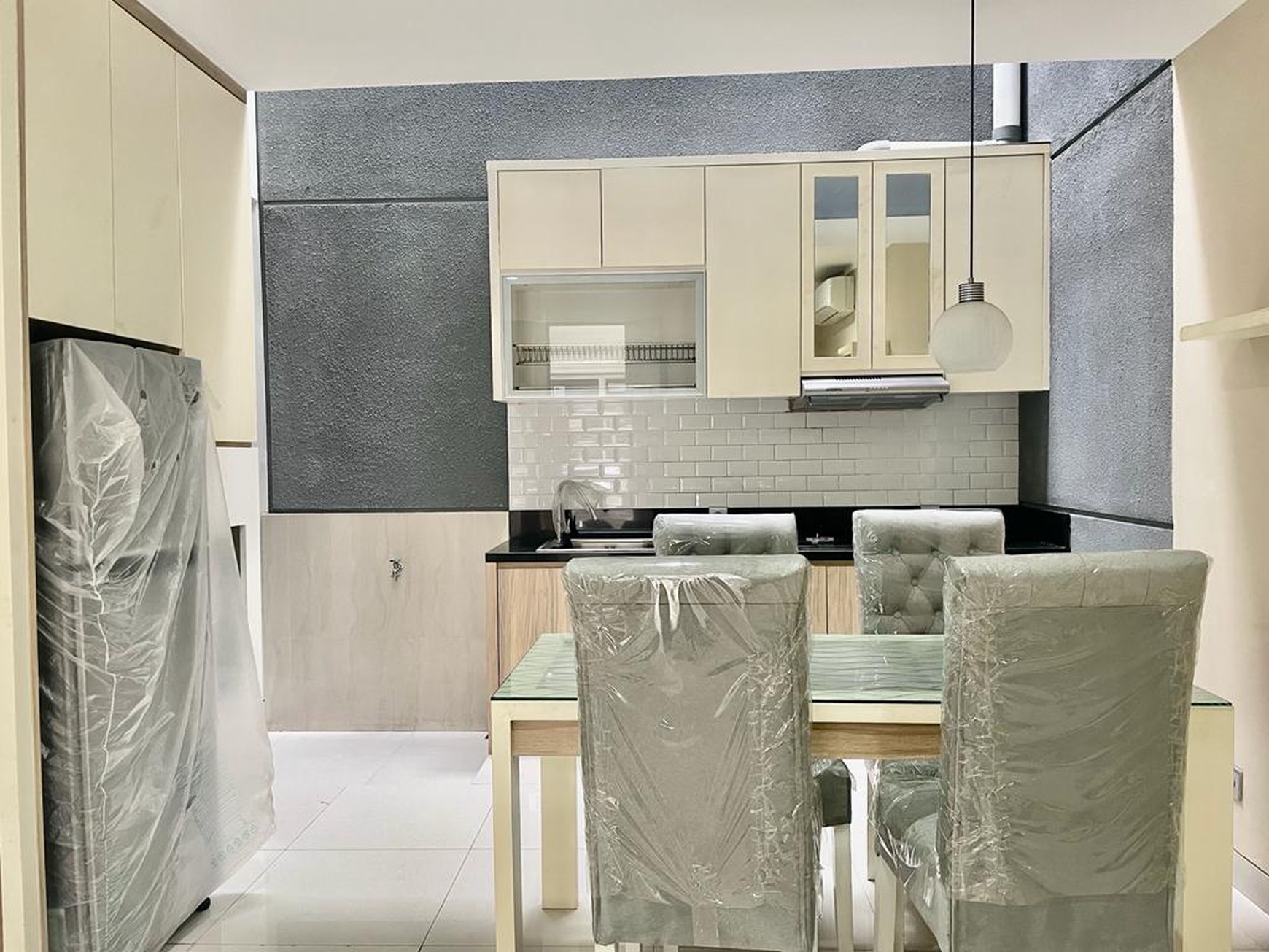 Rumah Minimalis Mewah dan Siap Huni @Bintaro Jaya Sektor 7.