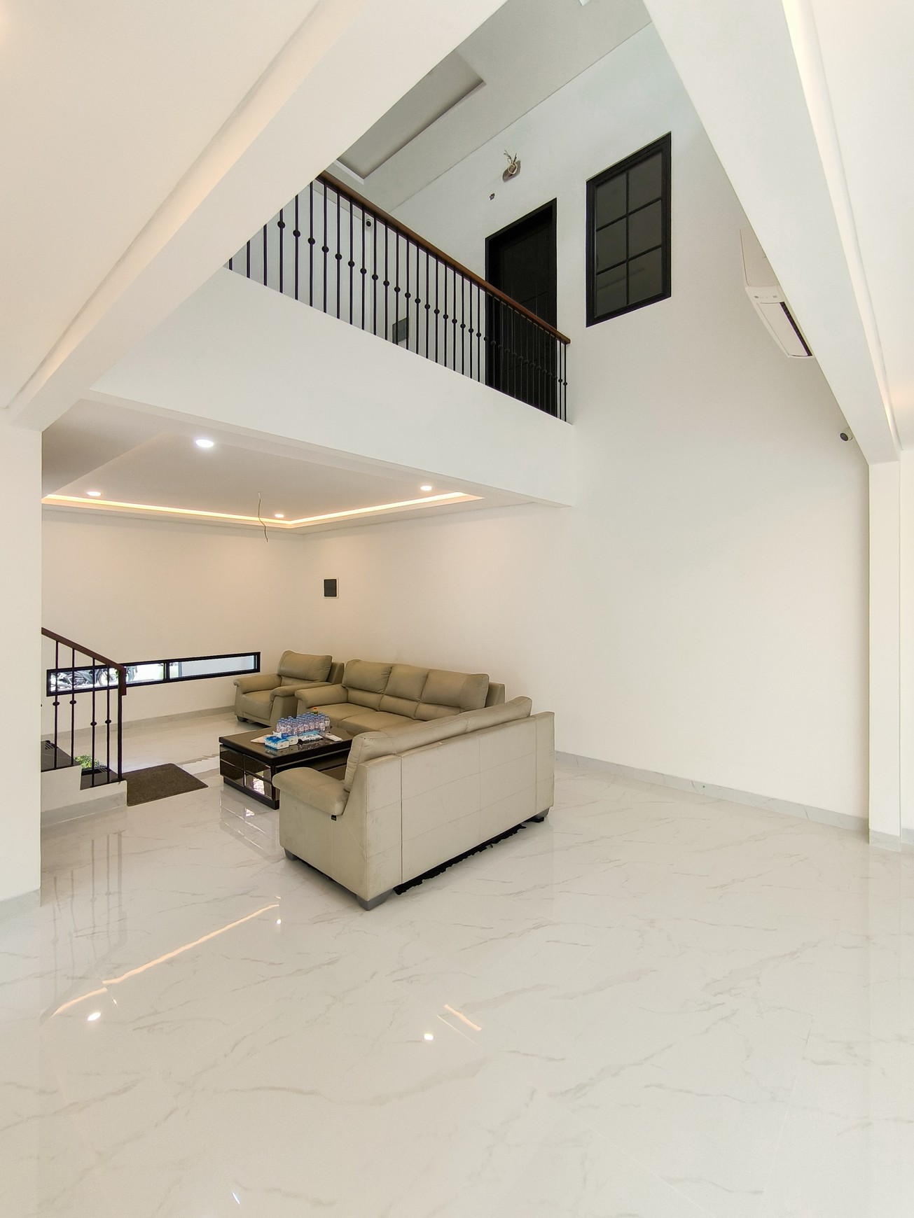 Rumah Baru Di area Premium Sektor 9 Bintaro Jaya