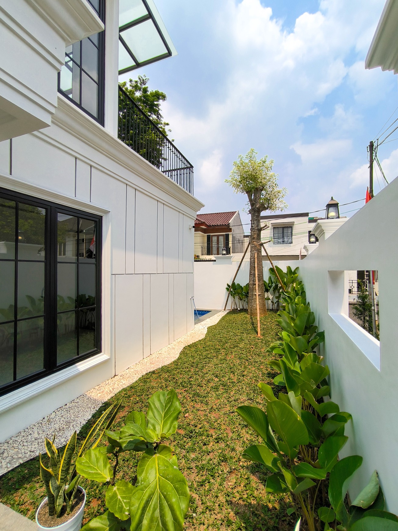 Rumah Baru Di area Premium Sektor 9 Bintaro Jaya