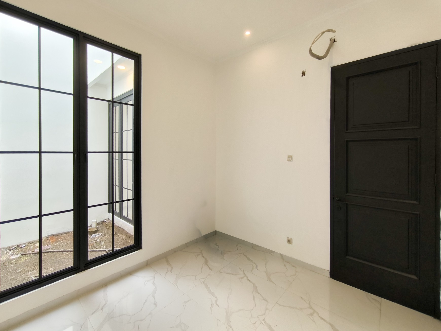 Rumah Bagus Brand New Di Kasuari Bintaro Jaya Sektor 9.