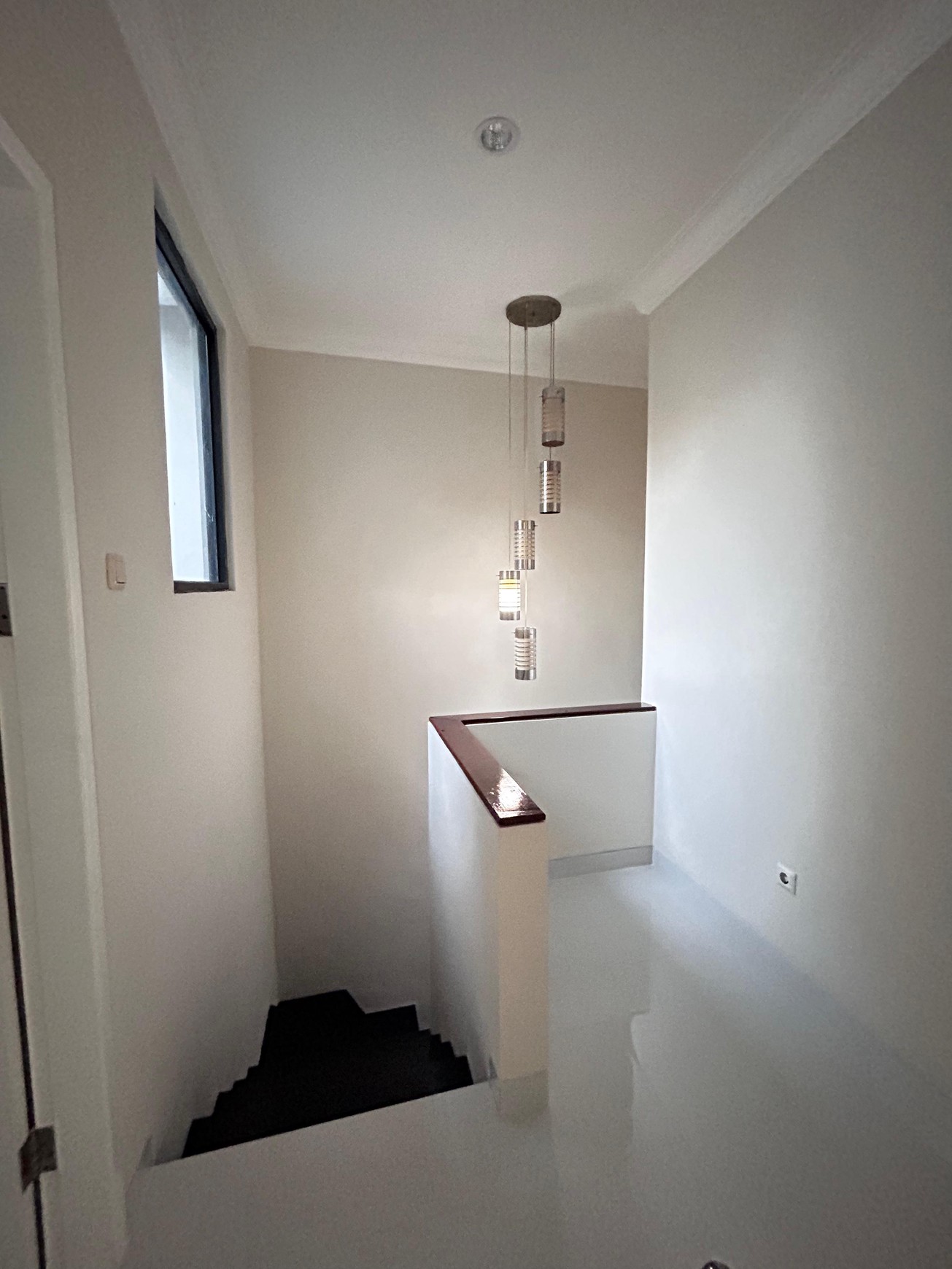 Rumah Cantik Brand New di Kota Wisata Cibubur 