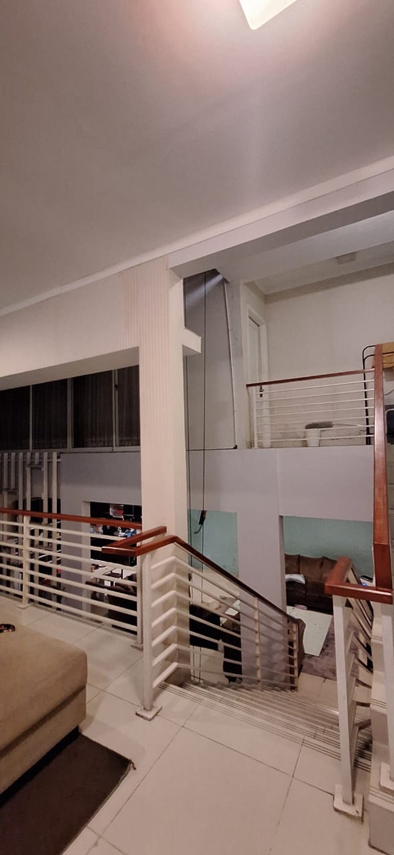 Rumah 2½ Lantai Siap Huni Lokasi Strategis dan Asri @Bintaro Sektor 7.