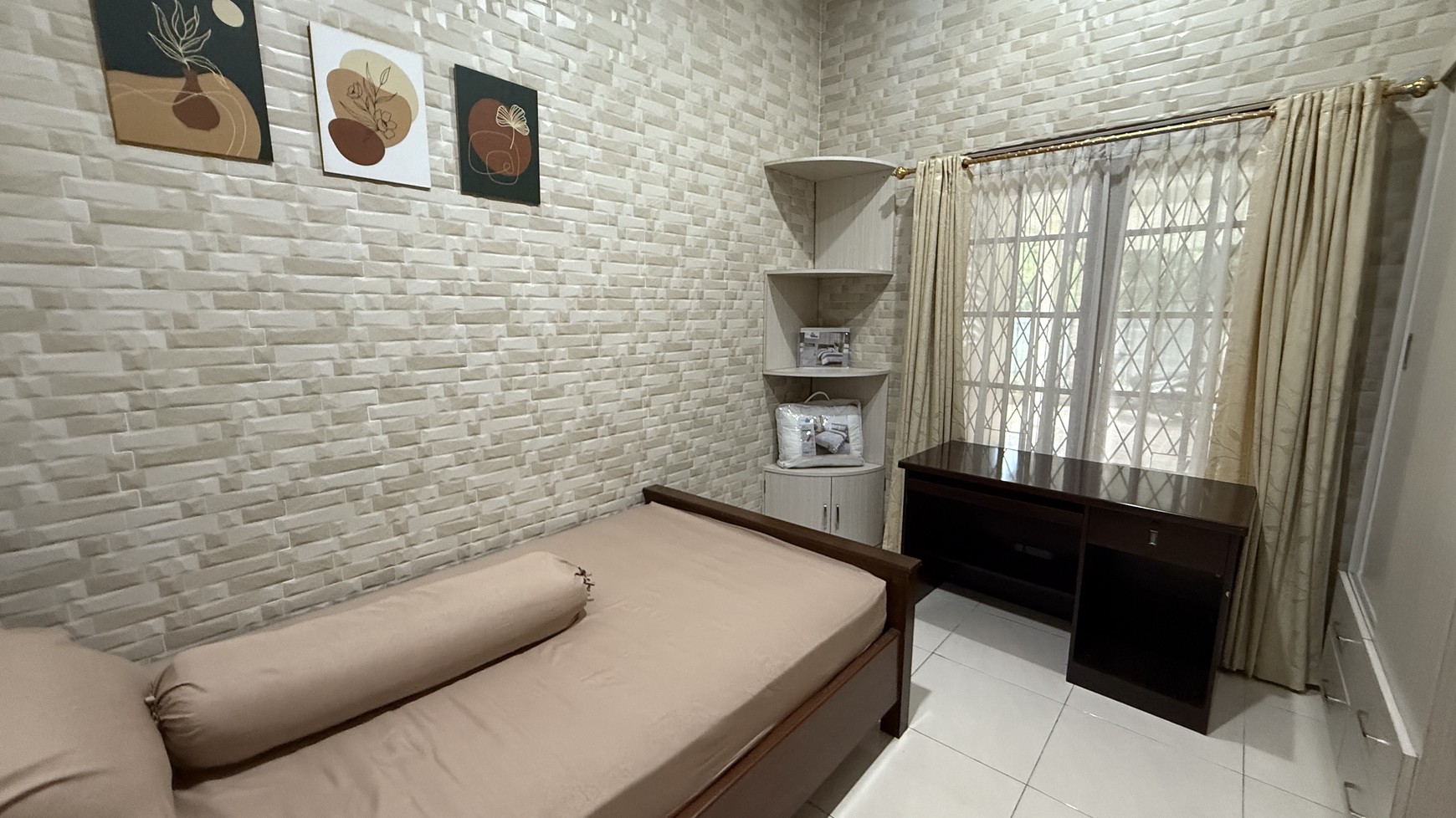 COZY AND BEAUTIFUL HOUSE AT SENOPATI AREA