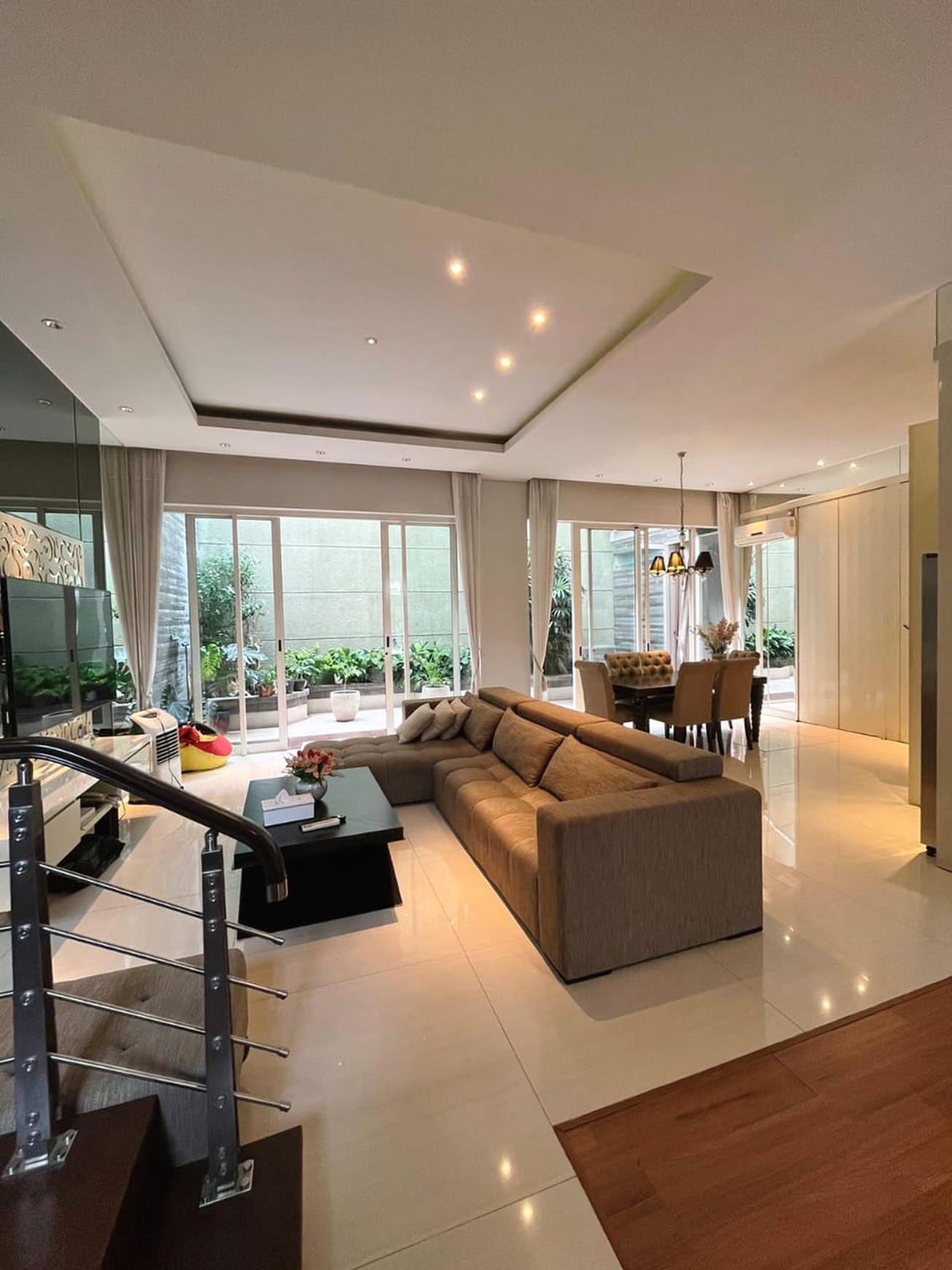 Dijual Rumah Minimalis Full Furnish Istimewa Wisata Bukit Mas Wiyung Surabaya