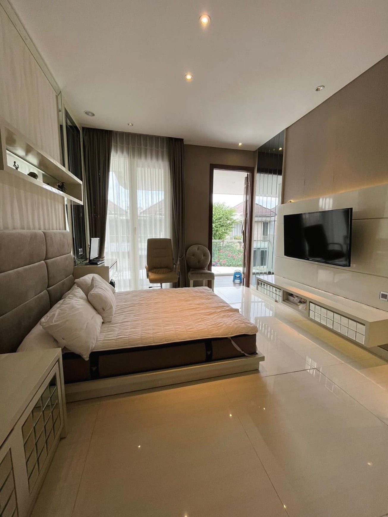 Dijual Rumah Minimalis Full Furnish Istimewa Wisata Bukit Mas Wiyung Surabaya