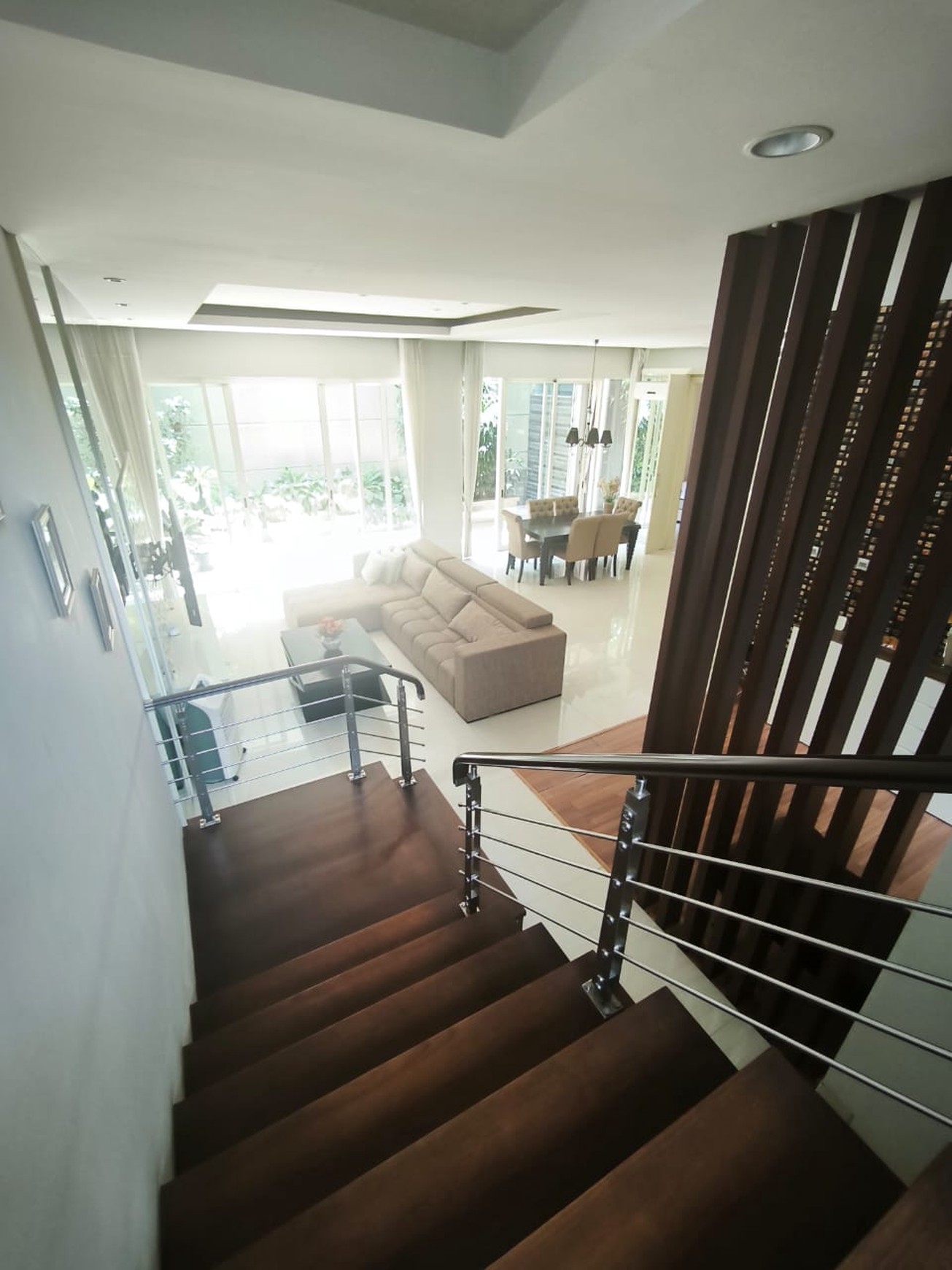 Dijual Rumah Minimalis Full Furnish Istimewa Wisata Bukit Mas Wiyung Surabaya