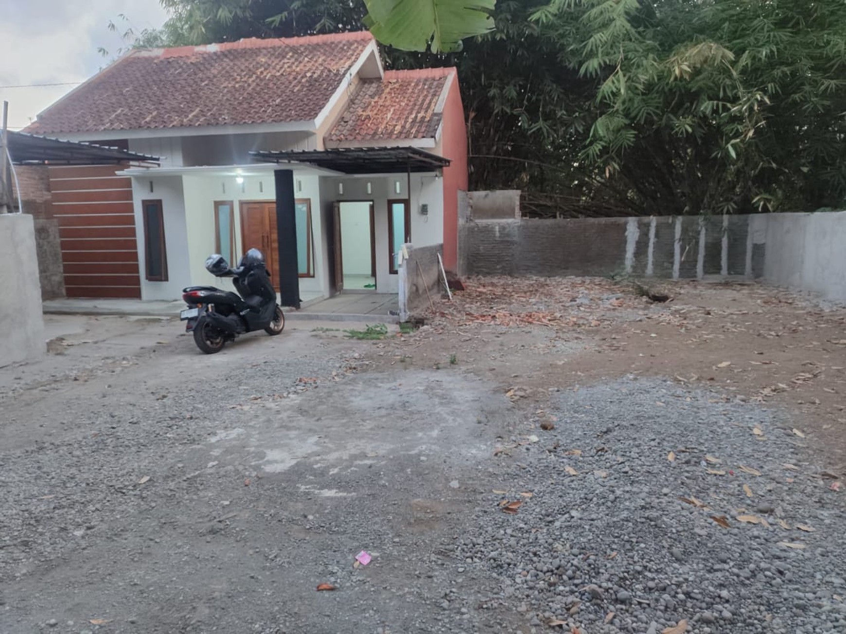 Tanah dan Rumah 311 Meter Persegi Lokasi Dekat RSUD Bantul, Trirenggo Bantul