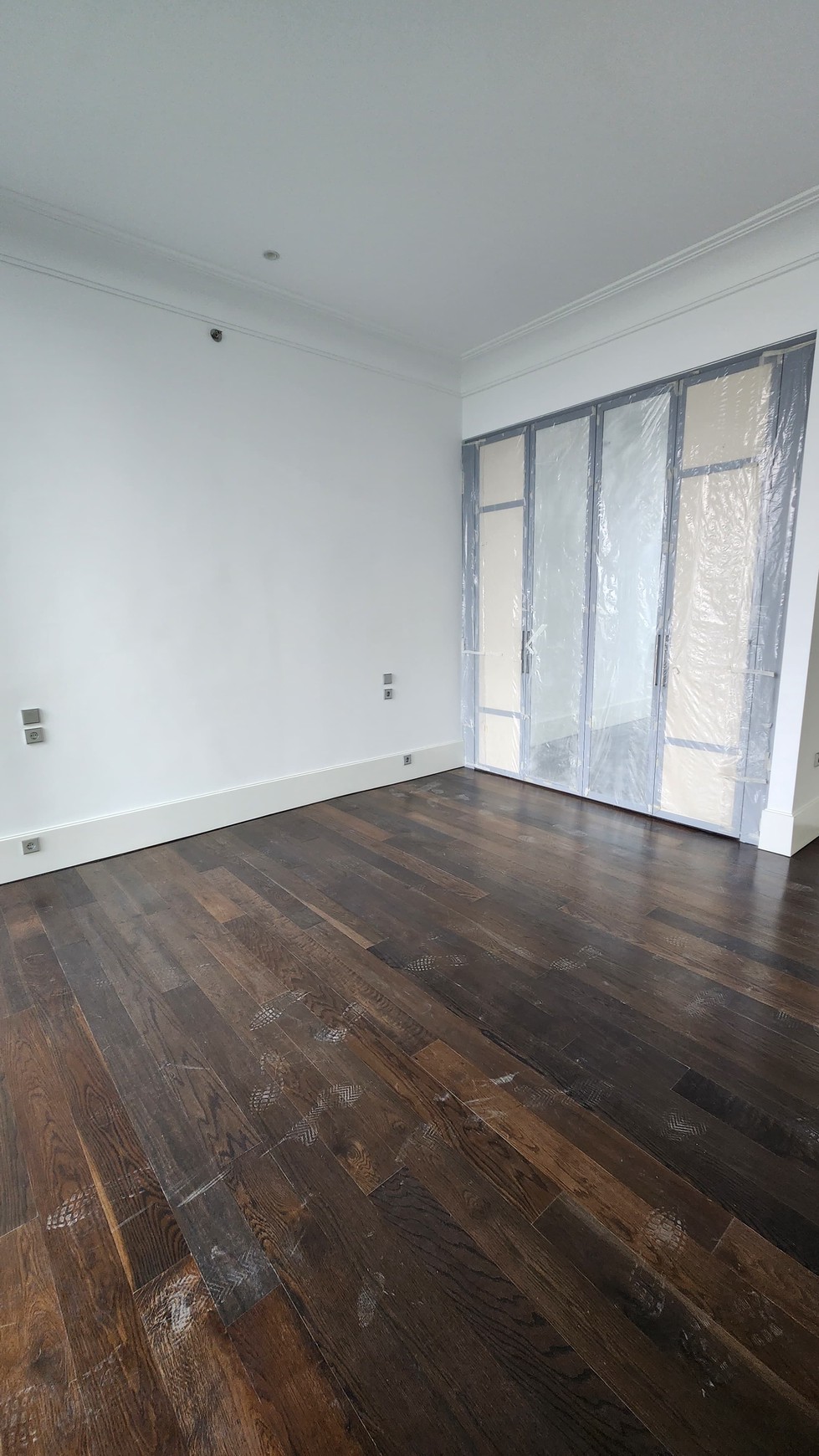 Dijual Apartemen St. Regis Residence Jakarta - Lantai 28, Luas 355 m, 3BR Semi-Furnished