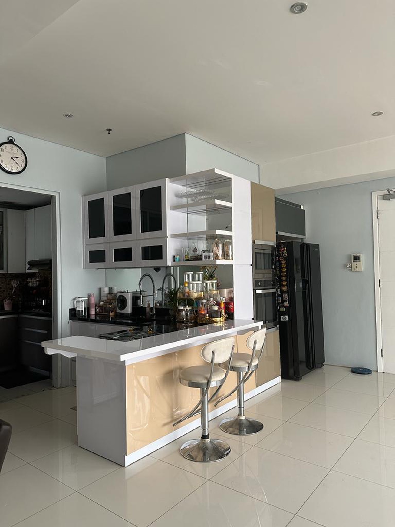For sale 1 Park Residences 3 Brs Nice Furnished Close to Gandaria City Mall