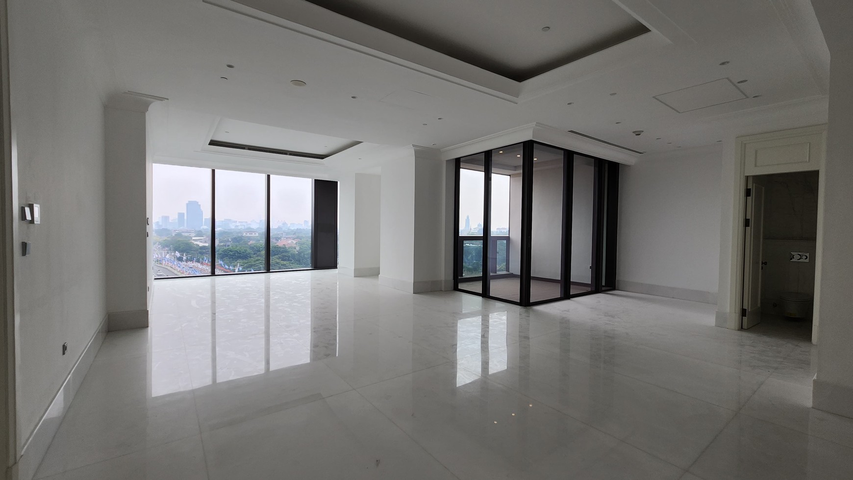 Dijual Unit Skyvilla St. Regis Residence Jakarta - Lantai Tinggi, Luas 727 m