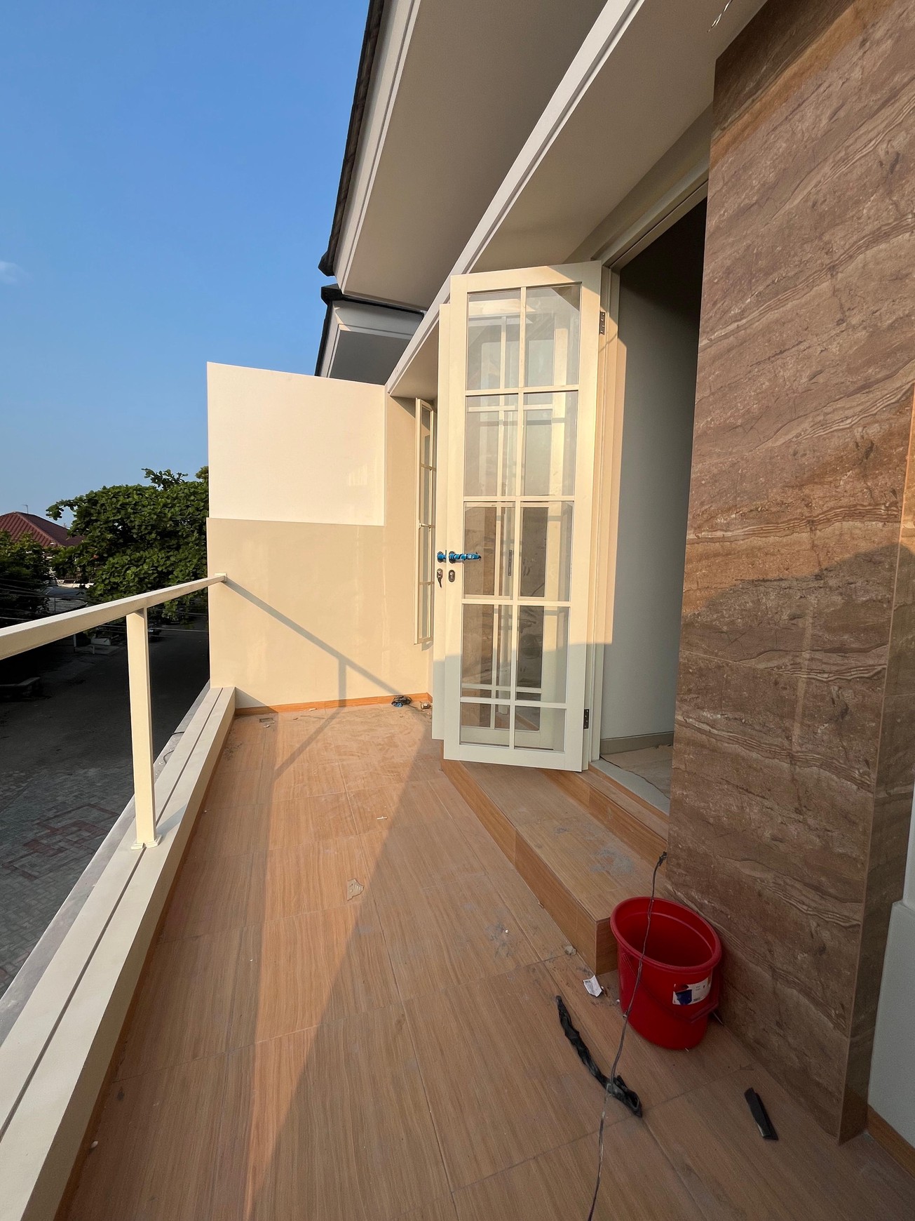 Rumah Baru 2 Lantai Rungkut Harapan Surabaya SHM