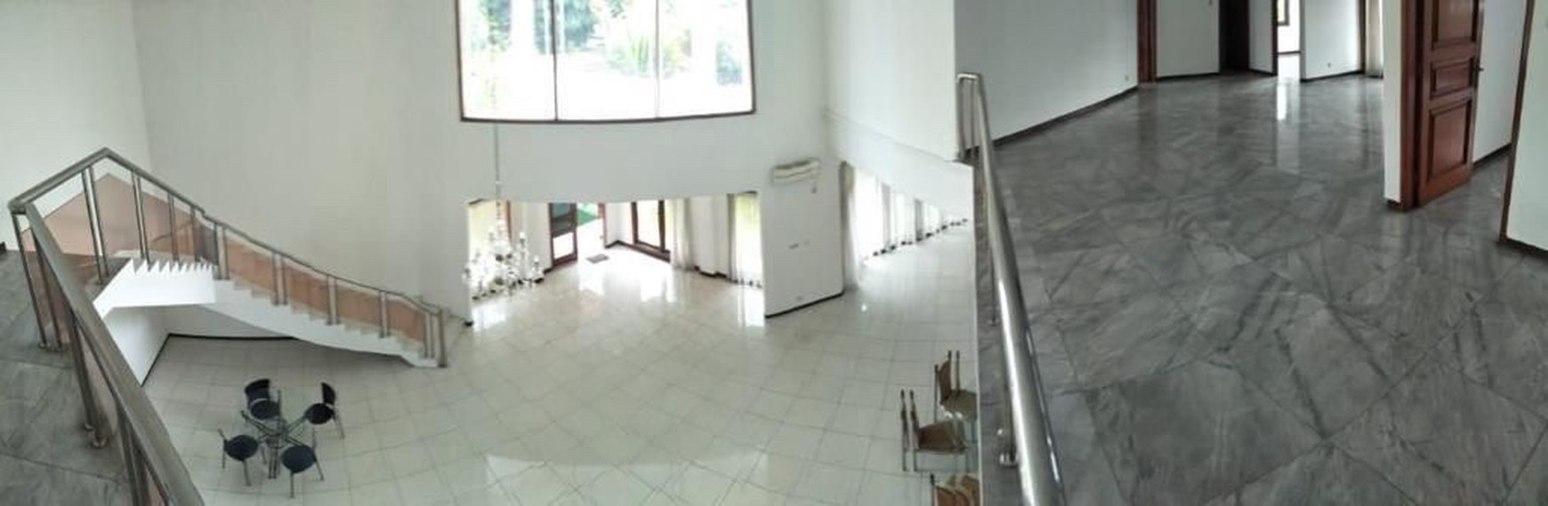 Disewakan Rumah Nyaman Dalam Cluster Lokasi Di Jl. Kenanga, Ampera, Jakarta Selatan