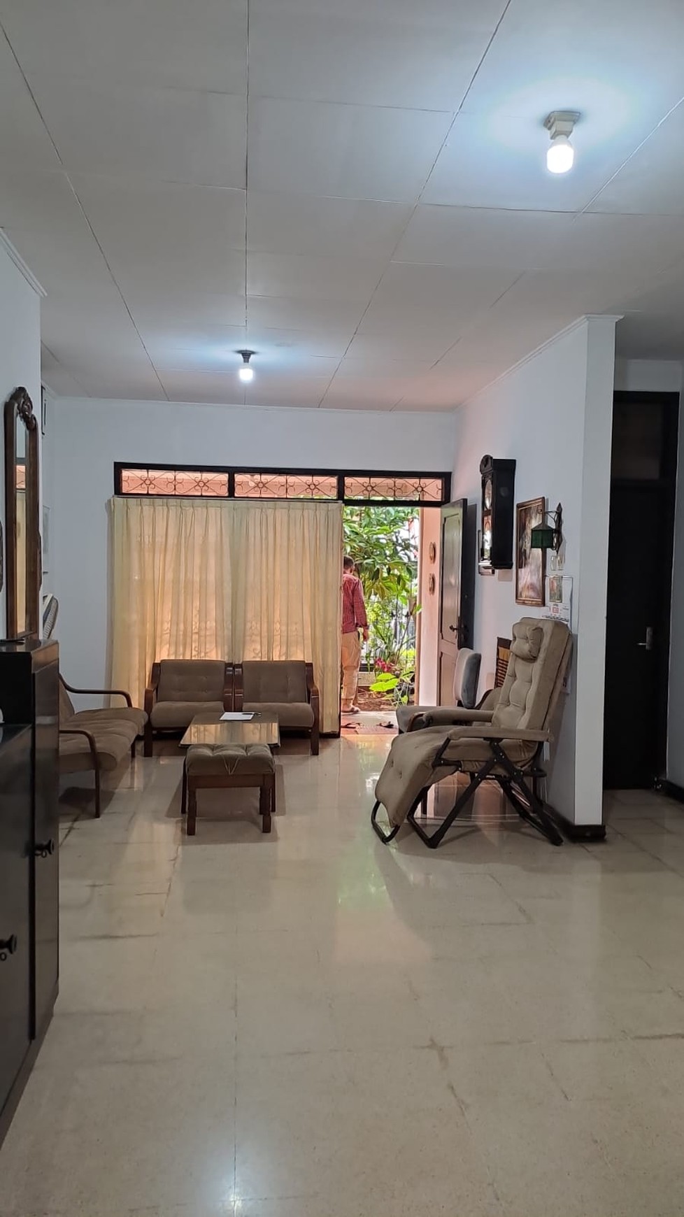 Dijual Rumah Lingkungan Tenang, Aman, Dan Nyaman Lokasi DI Bintaro - Sektor 1
