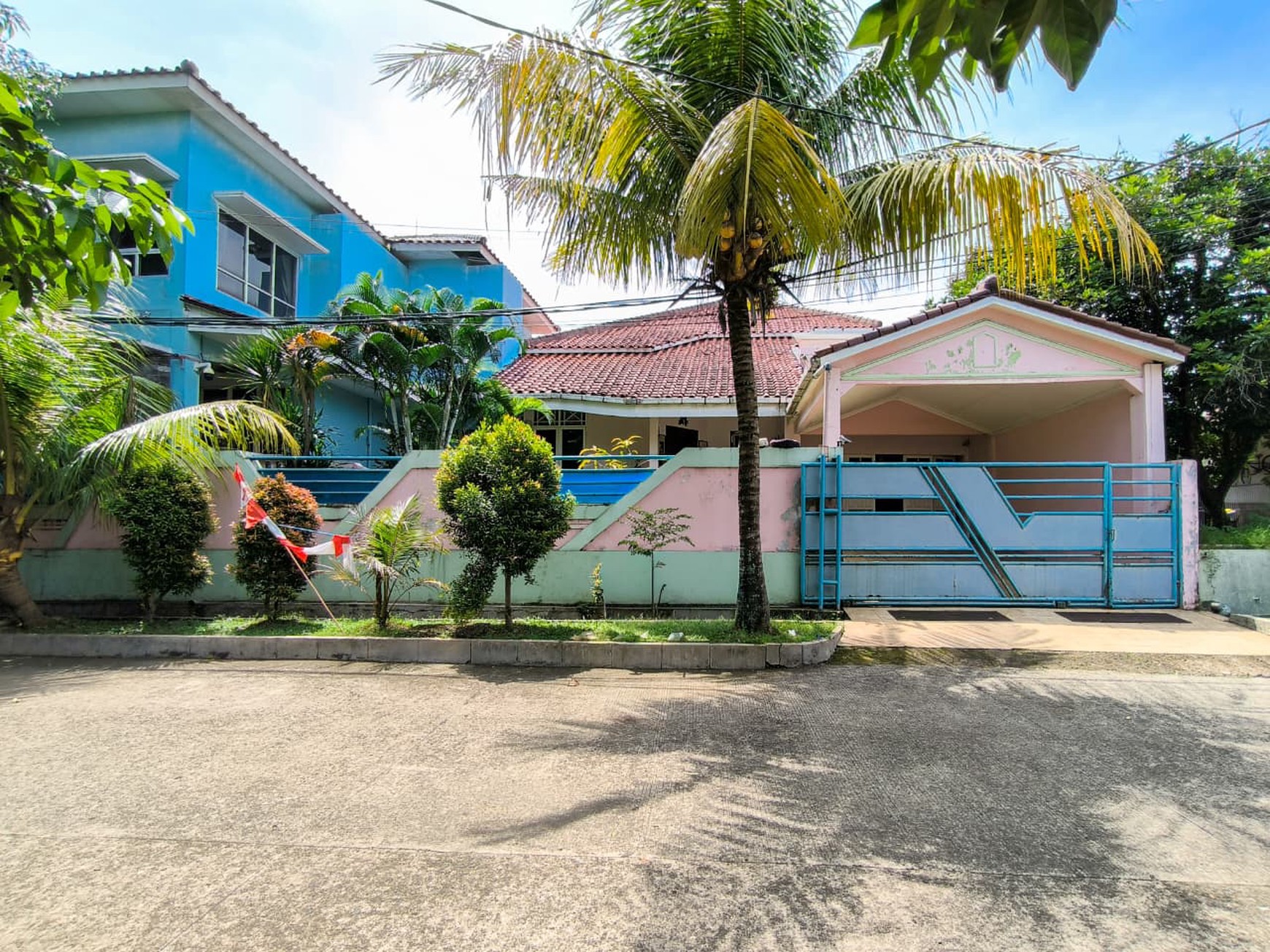 Rumah Bagus Di Taman Serua, Jl Mangga Depok Jawa Barat